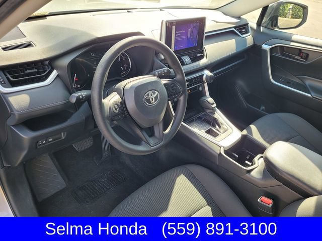 Used 2024 Toyota RAV4 LE image 7