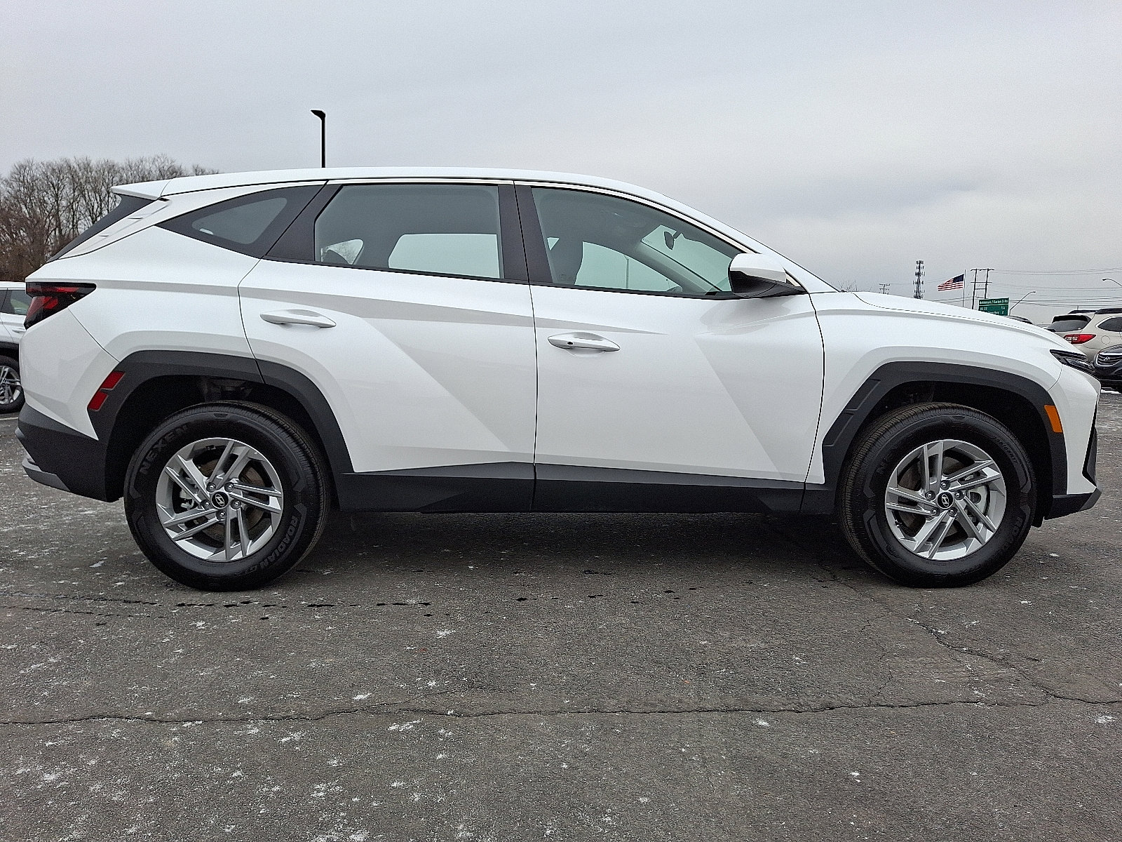 Used 2025 Hyundai Tucson SE AWD/4WD image 7