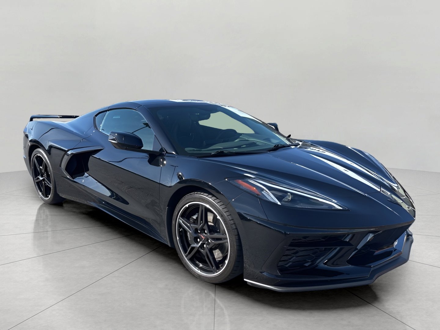 Used 2022 Chevrolet Corvette Stingray Premium Cpe w/ Z51 Performance Package RWD image 1