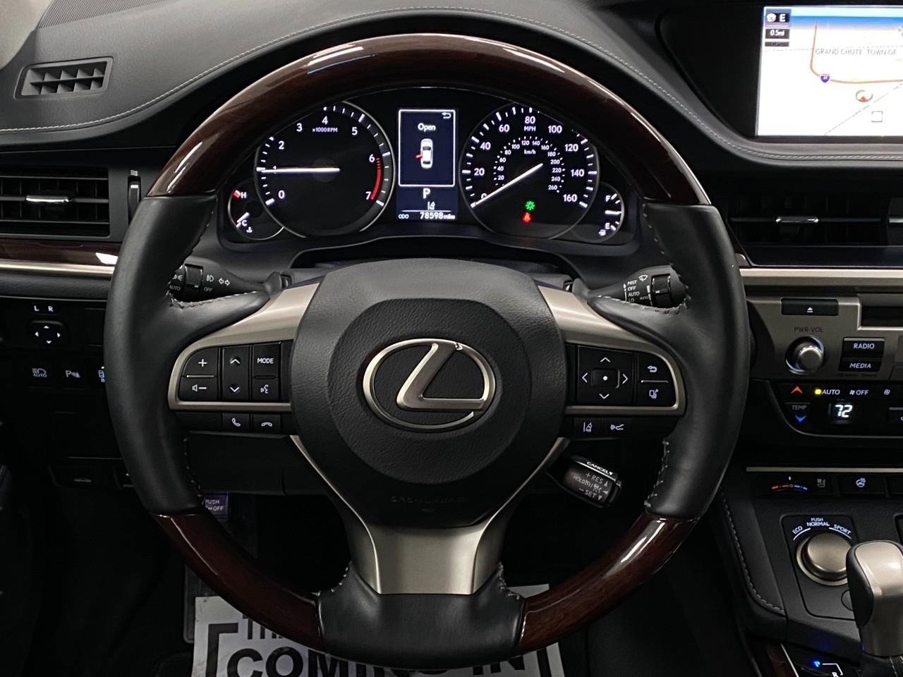 Used 2017 Lexus ES 350 w/ Luxury Package image 16