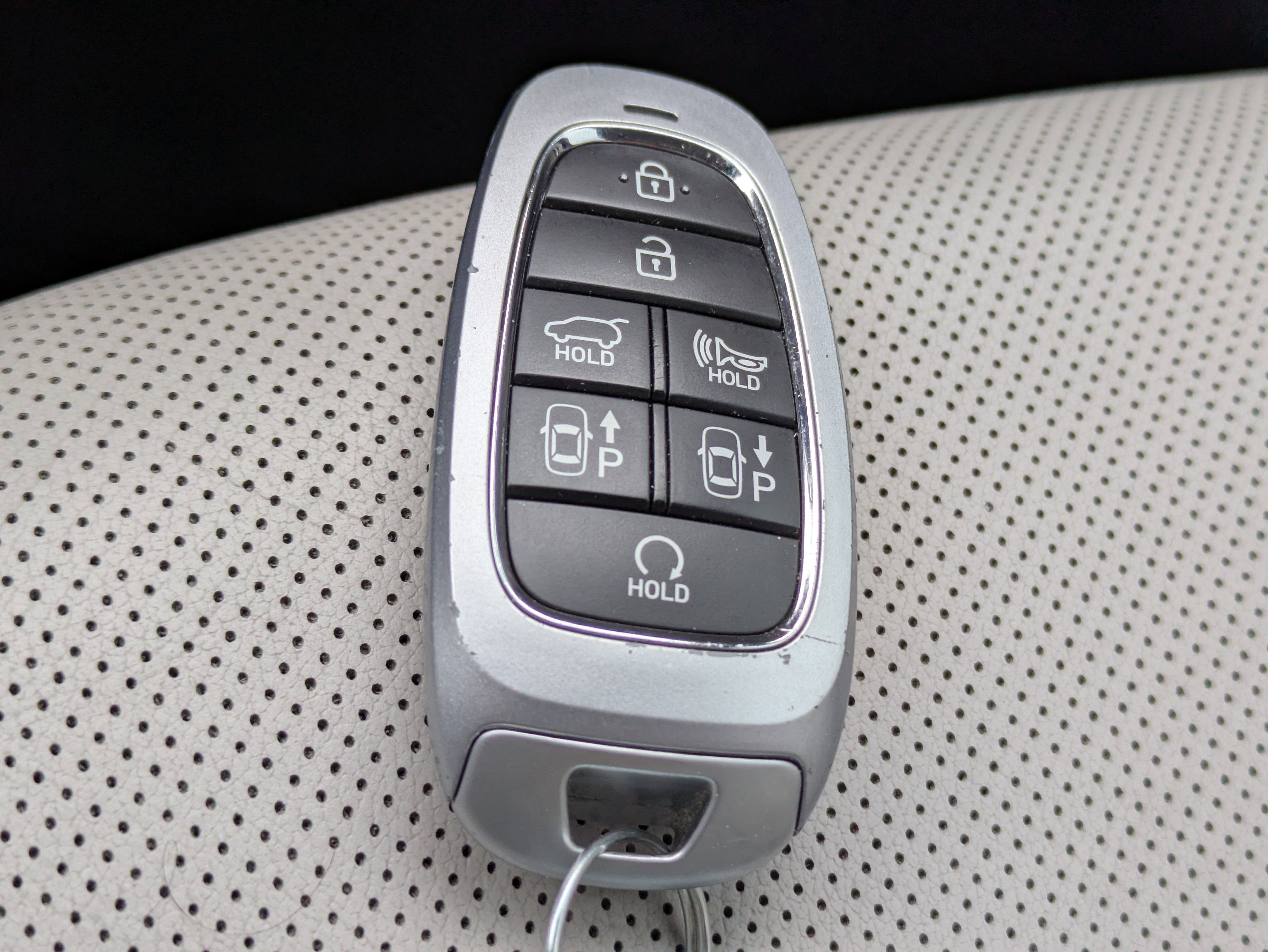 Used 2022 Hyundai Tucson Limited w/ Cargo Package image 35