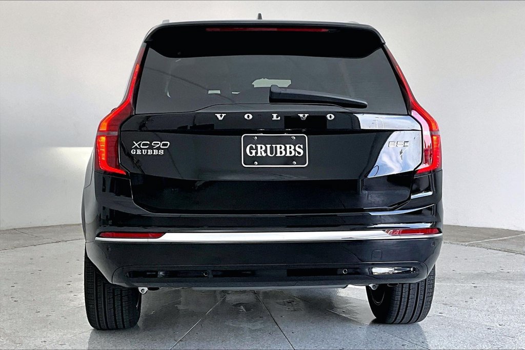 New 2026 Volvo XC90 B5 Core AWD/4WD image 5