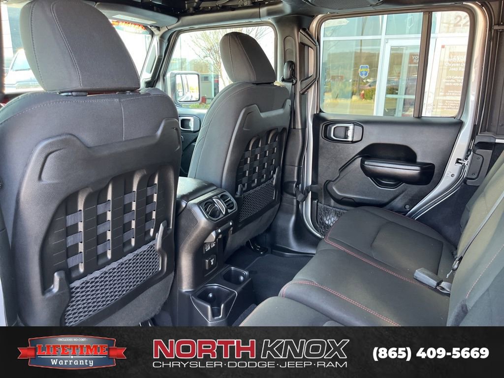 Used 2018 Jeep Wrangler Unlimited Rubicon image 15