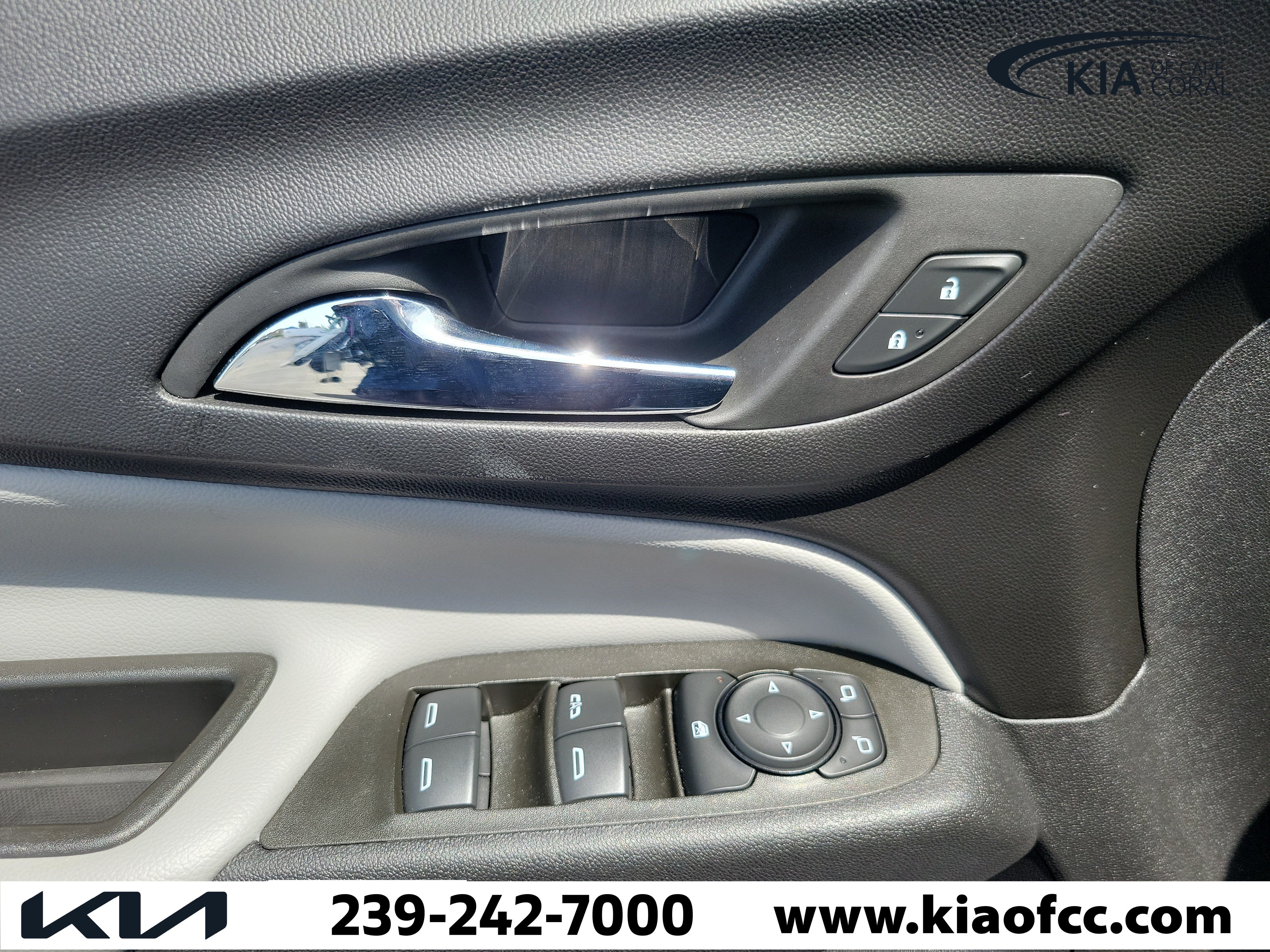 Used 2023 Chevrolet Equinox LT AWD/4WD image 21