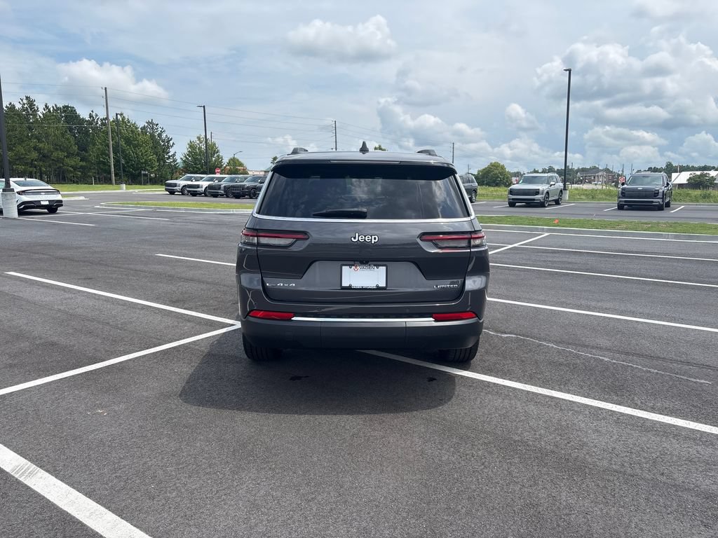 Used 2022 Jeep Grand Cherokee L Limited AWD/4WD image 36