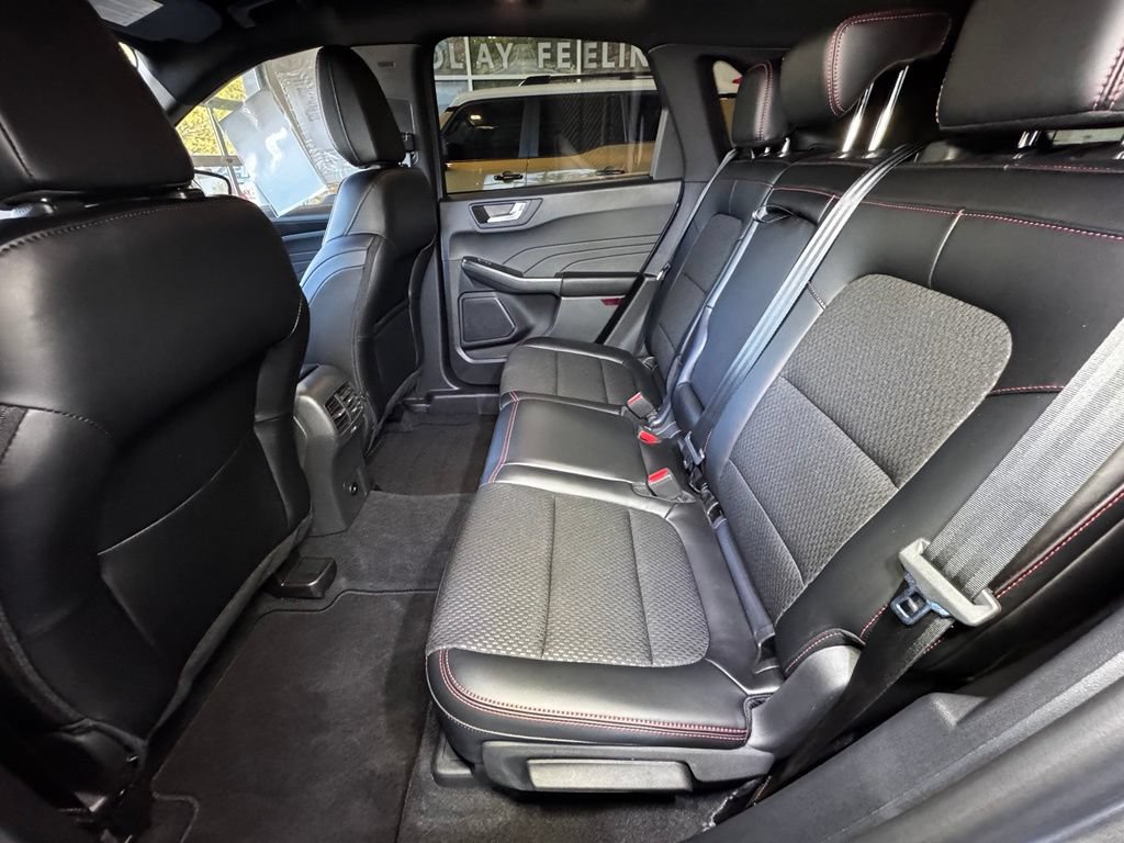 Used 2026 Ford Escape ST-Line AWD/4WD image 40