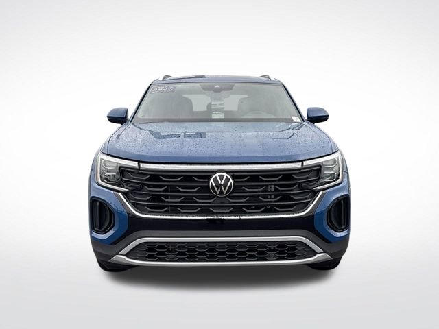 Used 2025 Volkswagen Atlas Cross Sport SE image 11