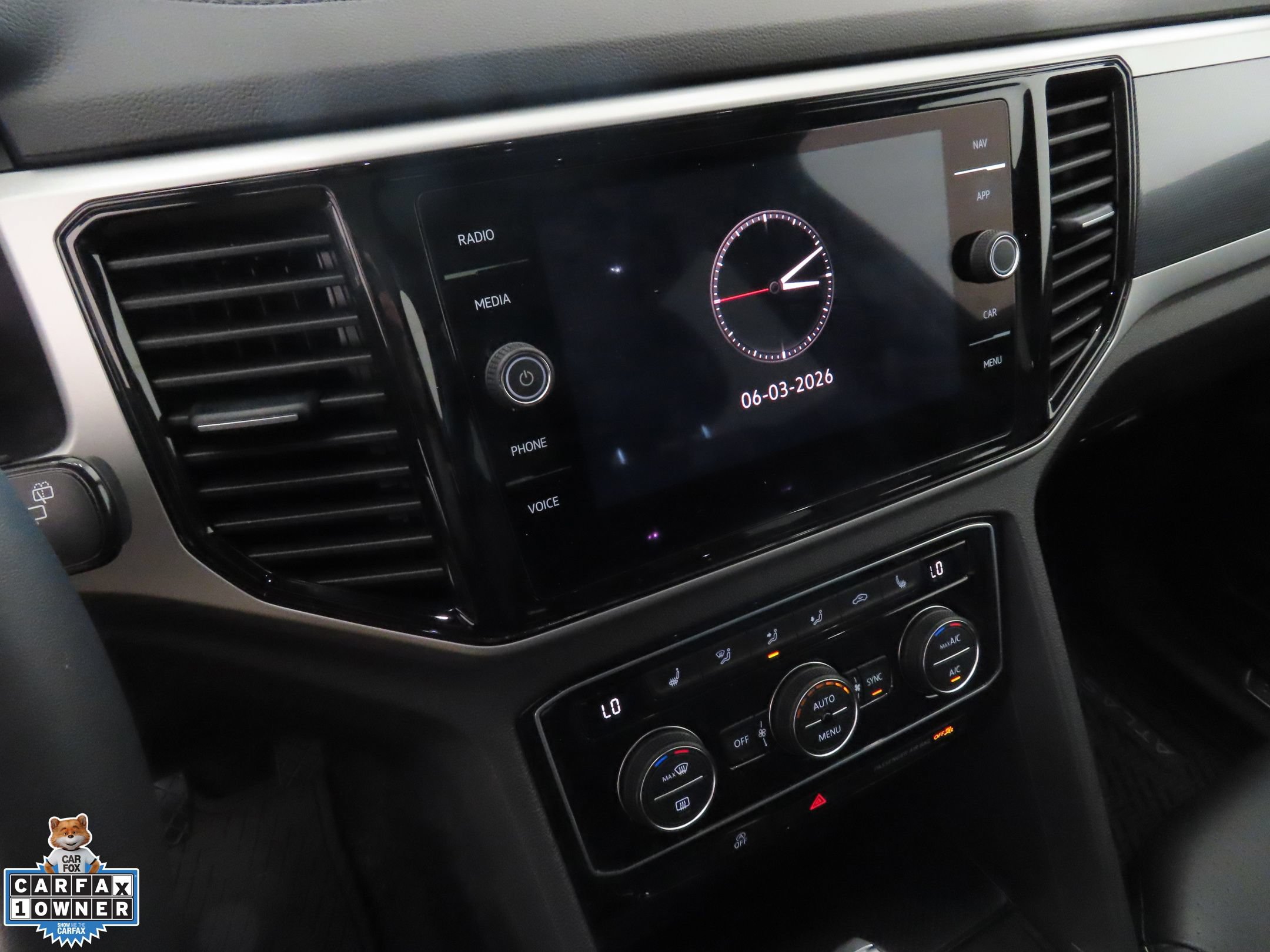 Certified 2023 Volkswagen Atlas Cross Sport SEL AWD/4WD image 18