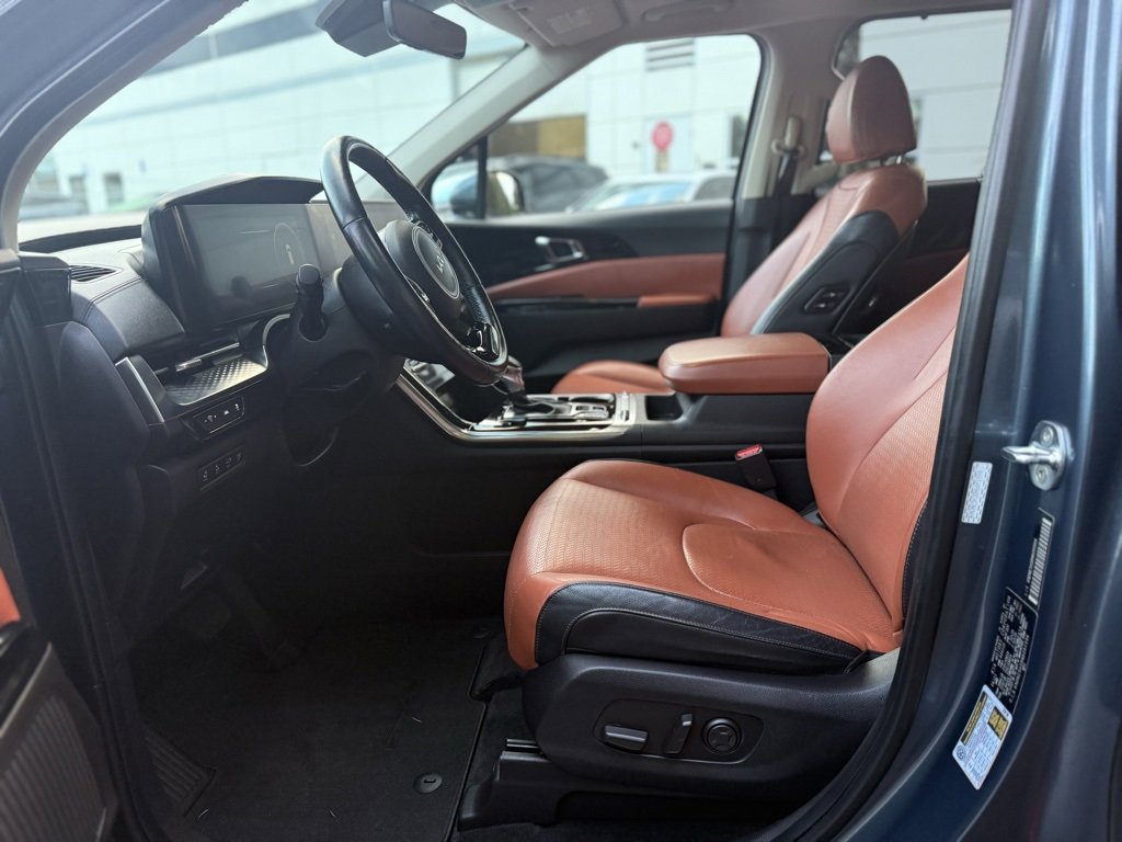 Used 2022 Kia Carnival SX Prestige image 27