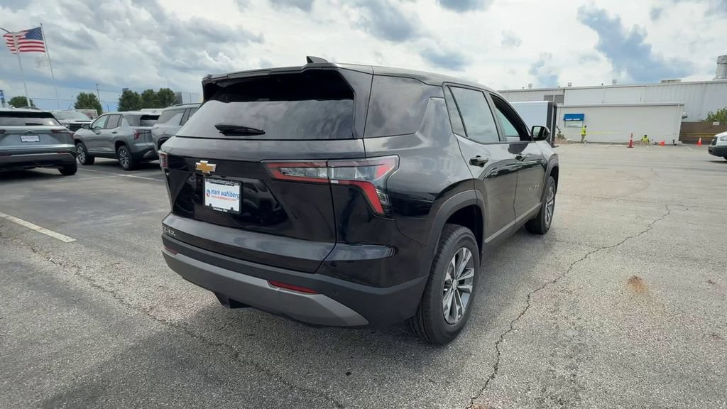 New 2026 Chevrolet Equinox LT w/ LPO, Floor Liner Package FWD image 8