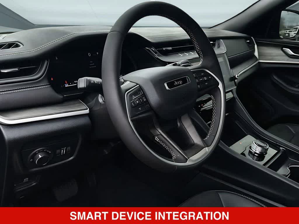 New 2026 Jeep Grand Cherokee Altitude RWD image 2