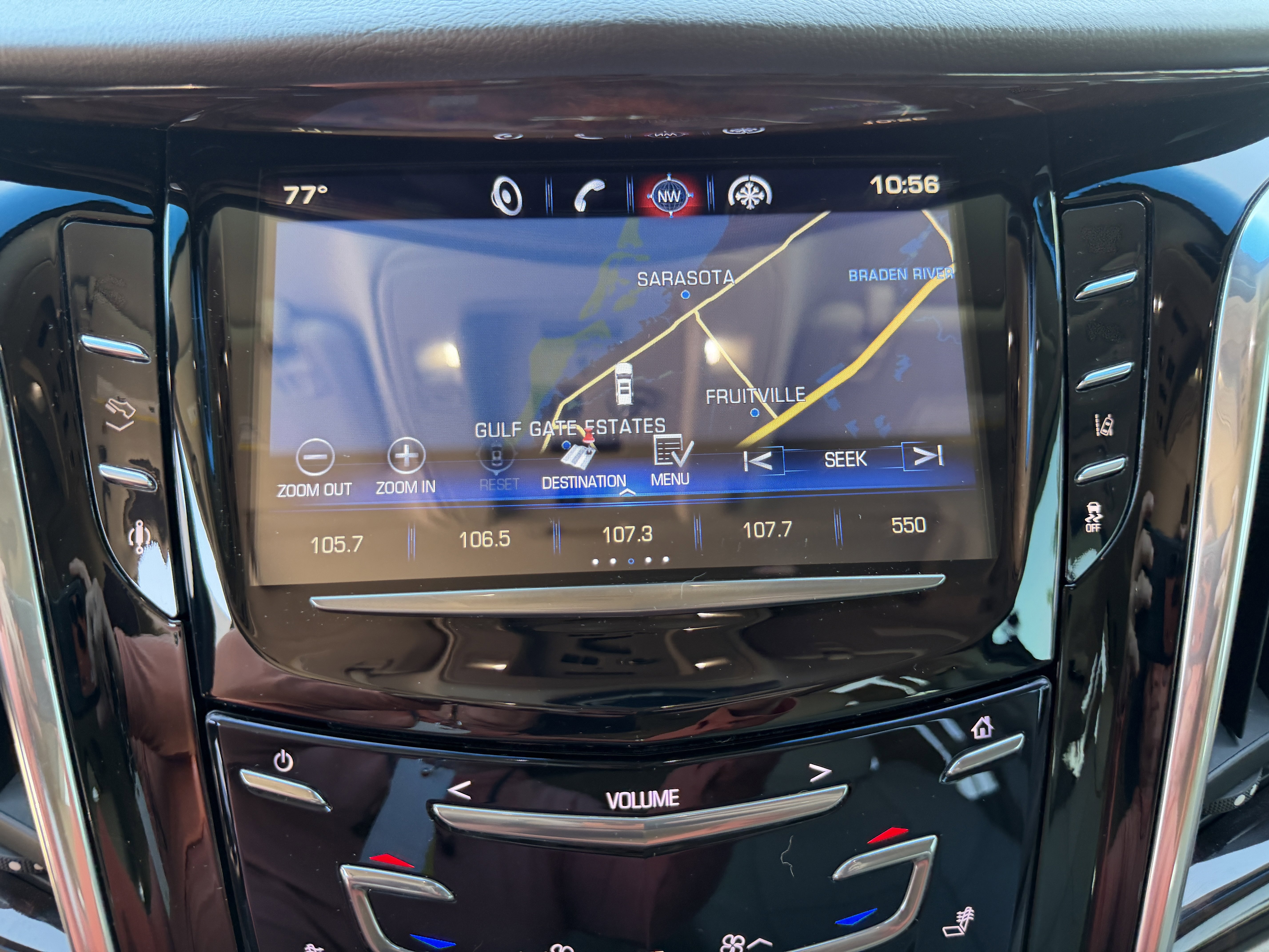 Used 2015 Cadillac Escalade ESV Luxury image 24