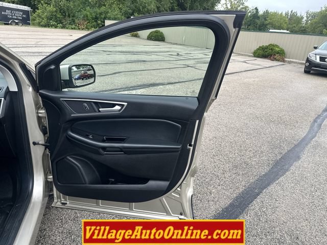 Used 2017 Ford Edge SEL w/ Utility Package FWD image 42