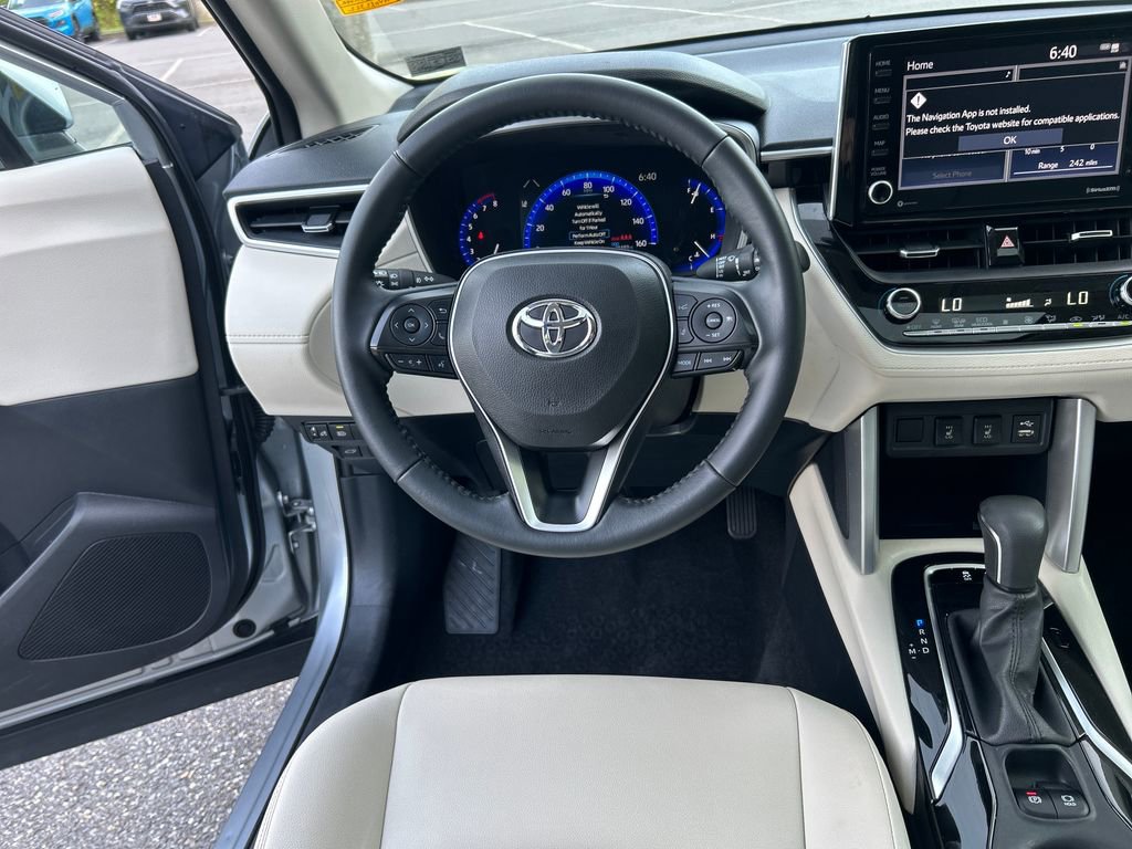 Certified 2022 Toyota Corolla Cross XLE w/ Convenience Package AWD/4WD image 21