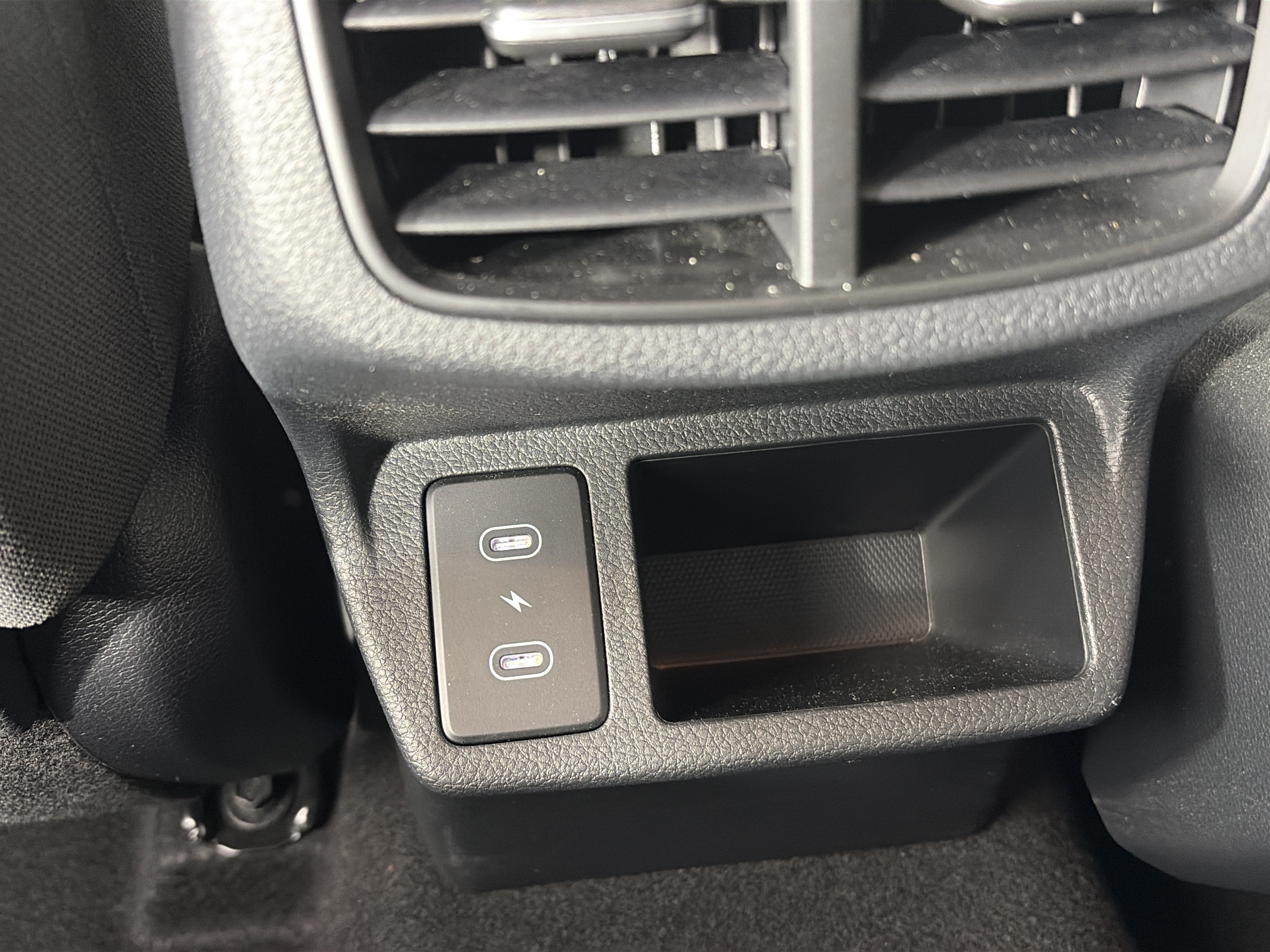 Used 2024 Kia Seltos LX AWD/4WD image 17