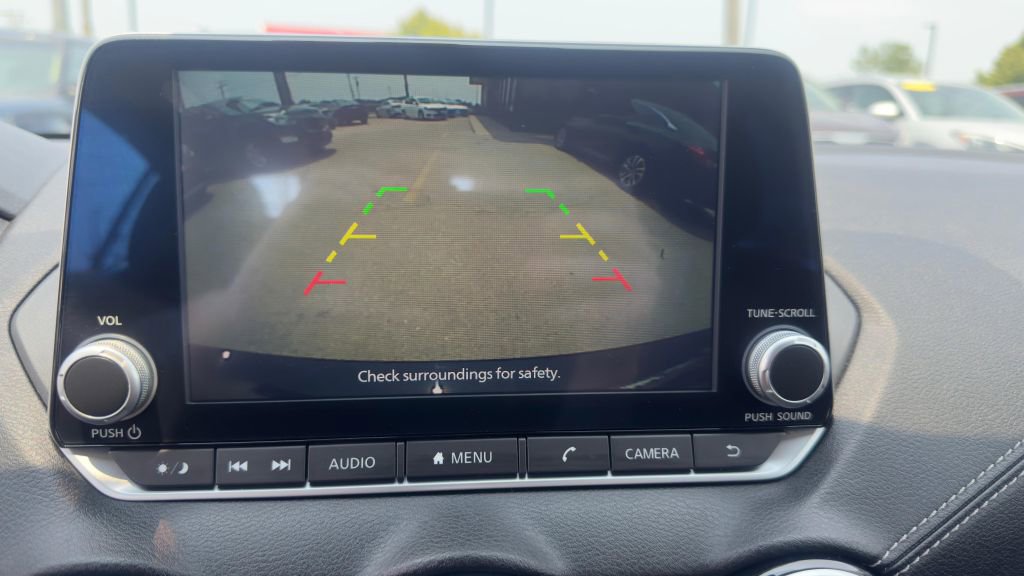 Used 2022 Nissan Sentra SV image 17