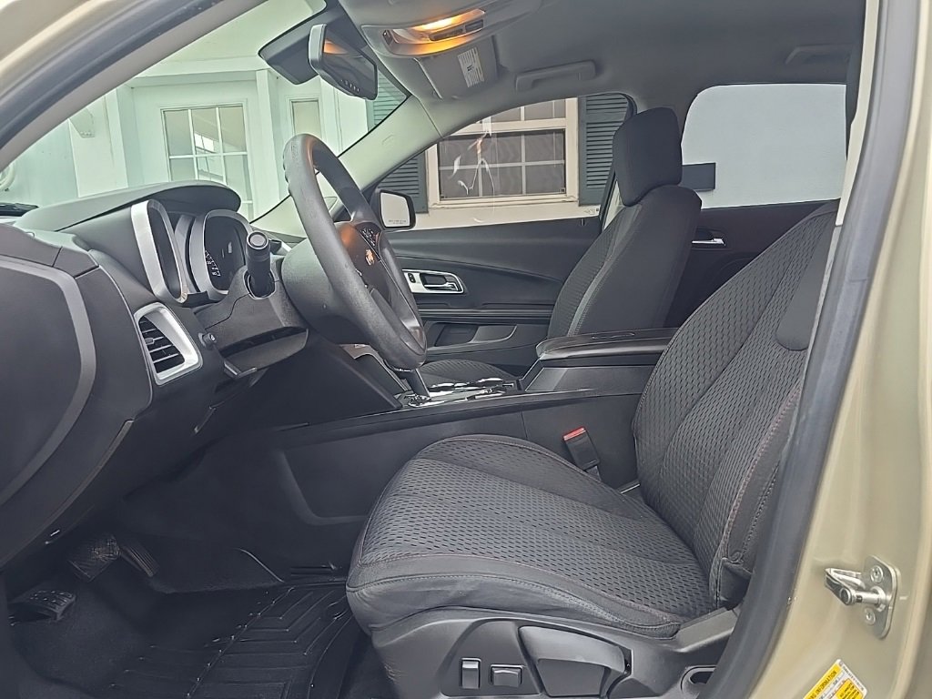 Used 2015 Chevrolet Equinox LS image 13