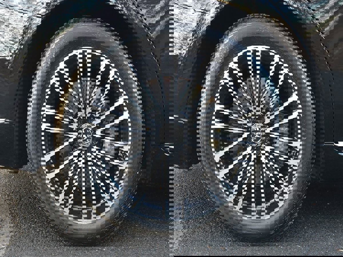 Used 2023 Mercedes-Benz S 580e 4MATIC Sedan w/ Warmth & Comfort Package image 82