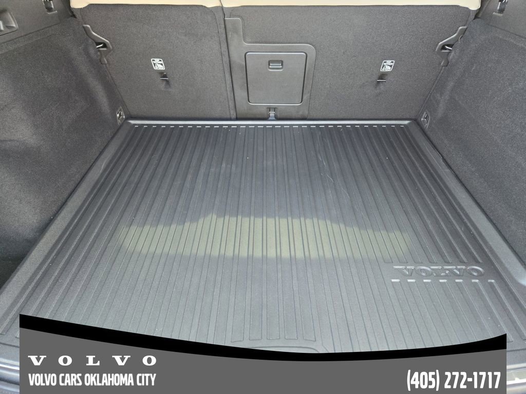 Used 2026 Volvo XC60 B5 Plus w/ Protection Package Premier AWD/4WD image 31