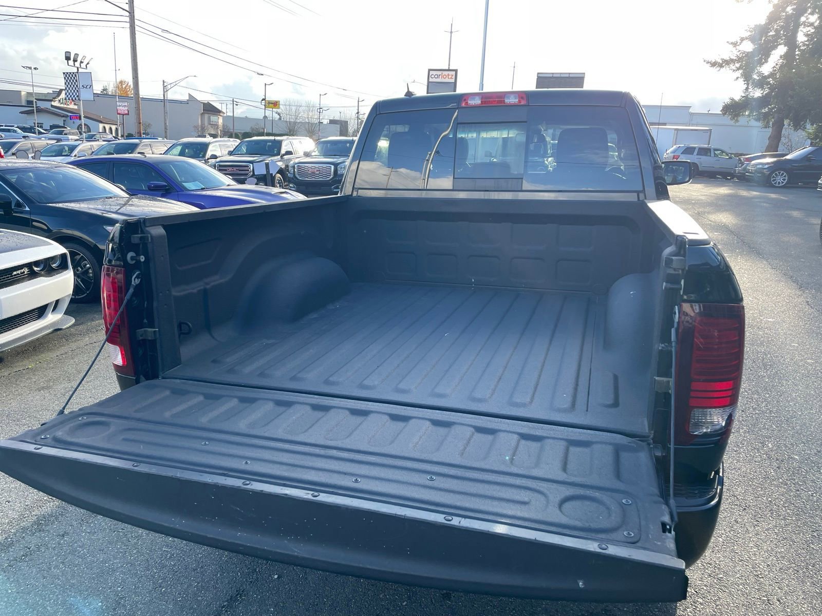 Used 2018 RAM 1500 Sport w/ Sport Premium Group image 21