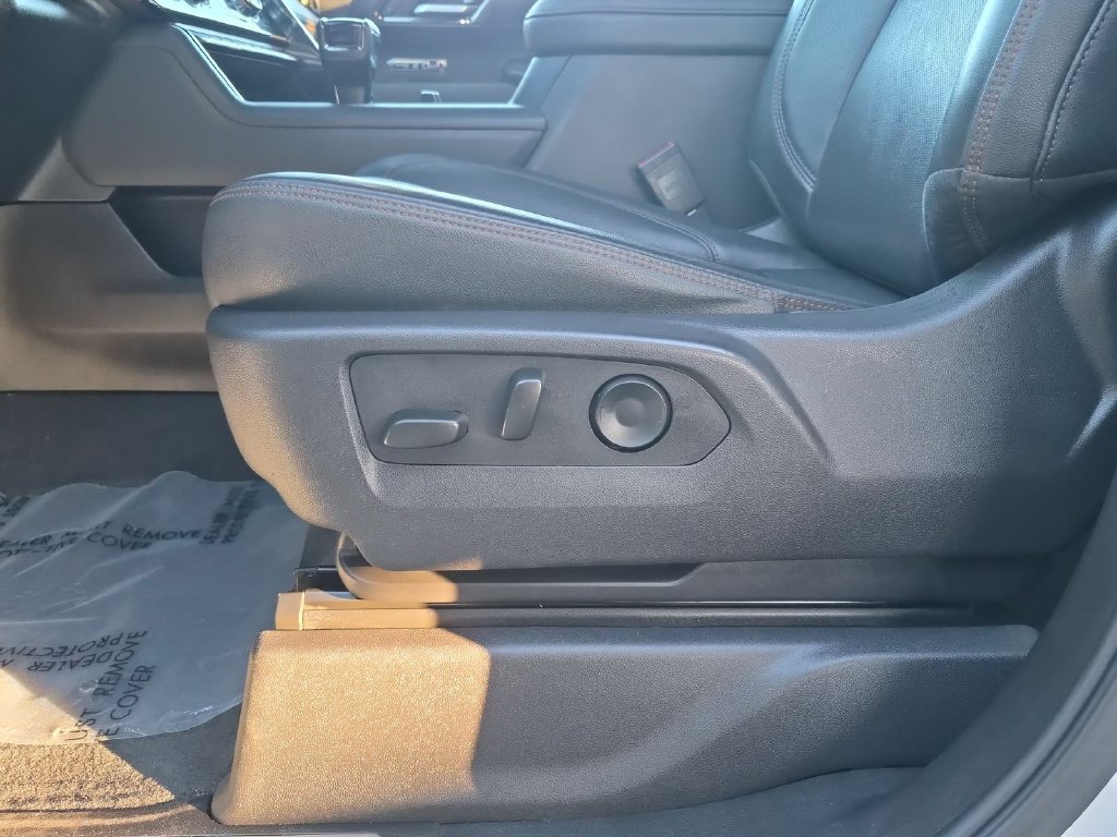 Used 2025 GMC Sierra 1500 AT4 AWD/4WD image 23