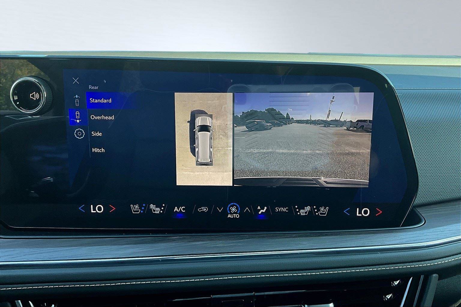 New 2025 Chevrolet Suburban Premier image 10