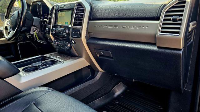 Used 2017 Ford F350 Lariat w/ Chrome Package AWD/4WD image 38