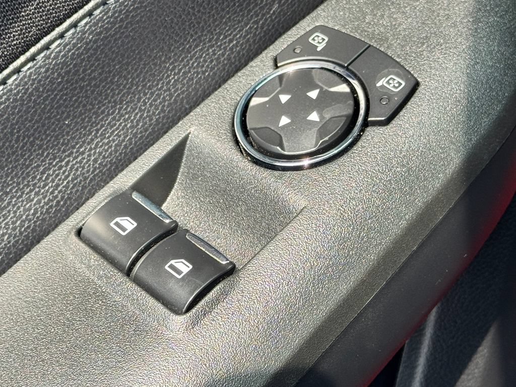 Used 2017 Ford Mustang GT RWD image 28
