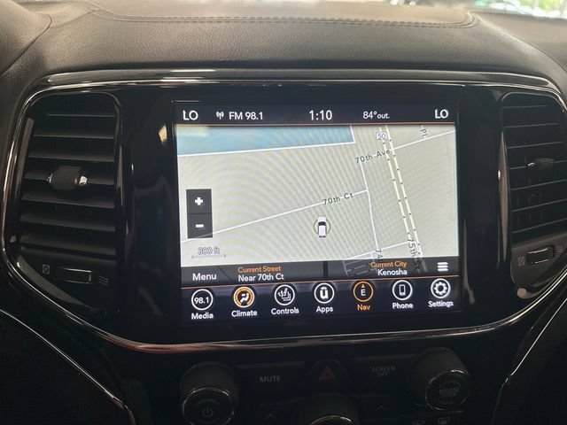 Used 2021 Jeep Grand Cherokee Overland AWD/4WD image 17