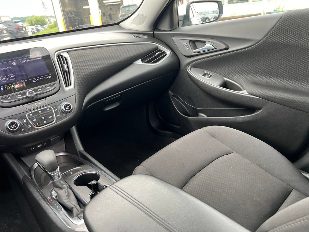 Used 2024 Chevrolet Malibu LT FWD image 31