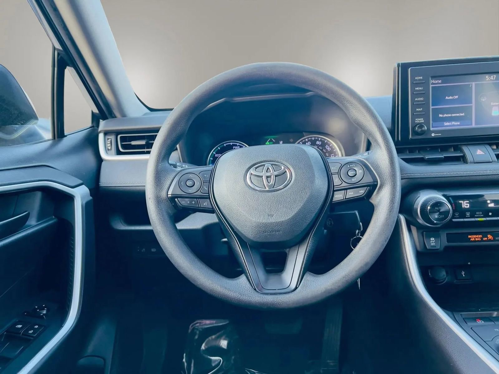 Used 2020 Toyota RAV4 LE w/ All Weather Liner Package AWD/4WD image 20