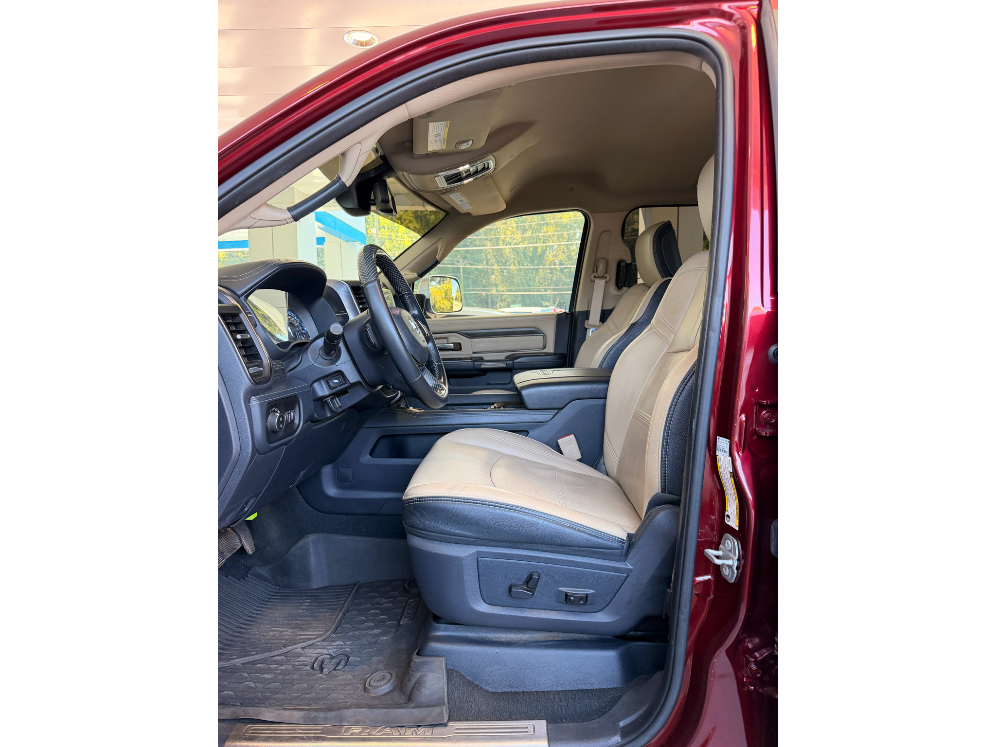 Used 2020 RAM 2500 Limited AWD/4WD image 15