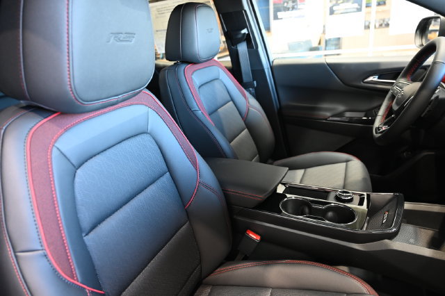 New 2027 Chevrolet Equinox RS w/ LPO, Floor Liner Package FWD image 8