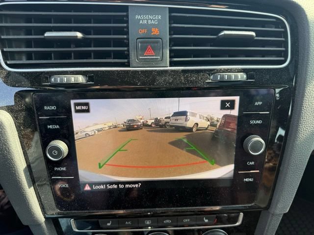 Used 2018 Volkswagen GTI SE FWD image 15