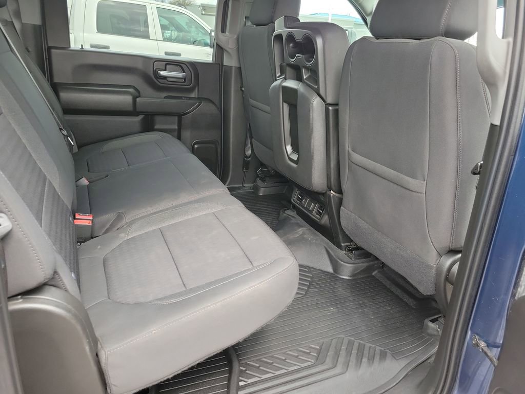 Used 2022 Chevrolet Silverado 2500 LT w/ Convenience Package image 17