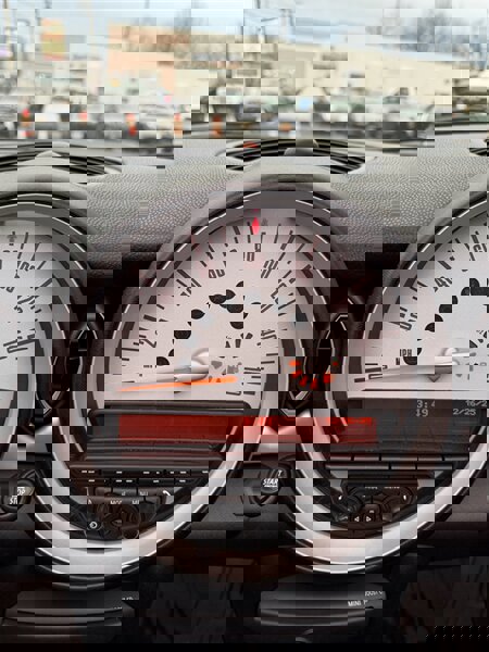 Used 2013 MINI Cooper Convertible image 42