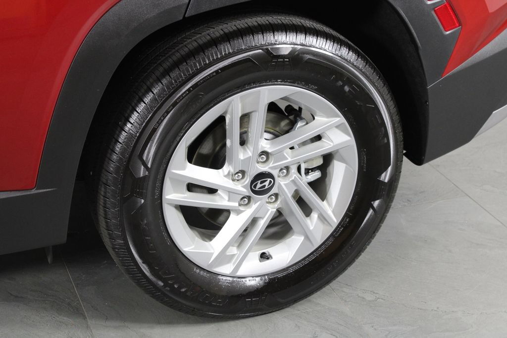 Certified 2026 Hyundai Tucson SE FWD image 13