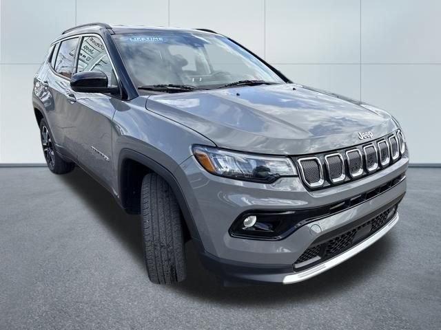 Used 2022 Jeep Compass Limited image 5