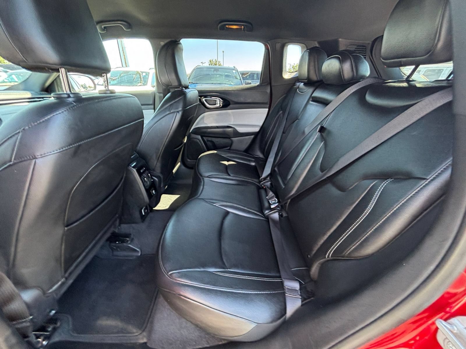 Used 2025 Jeep Compass Limited AWD/4WD image 26