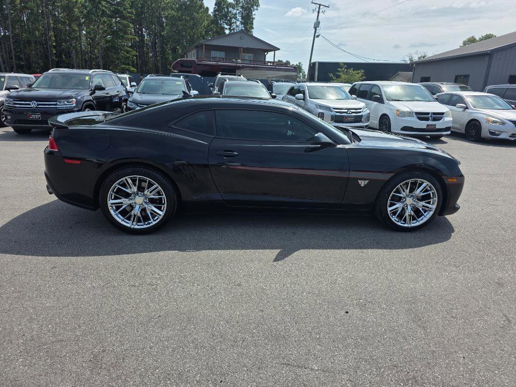 Used 2015 Chevrolet Camaro SS w/ Commemorative Special Edition RWD image 4