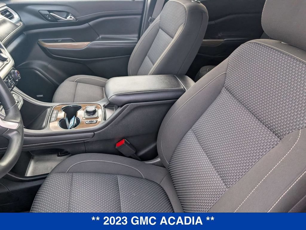 Used 2023 GMC Acadia SLE w/ Driver Convenience Package AWD/4WD image 14