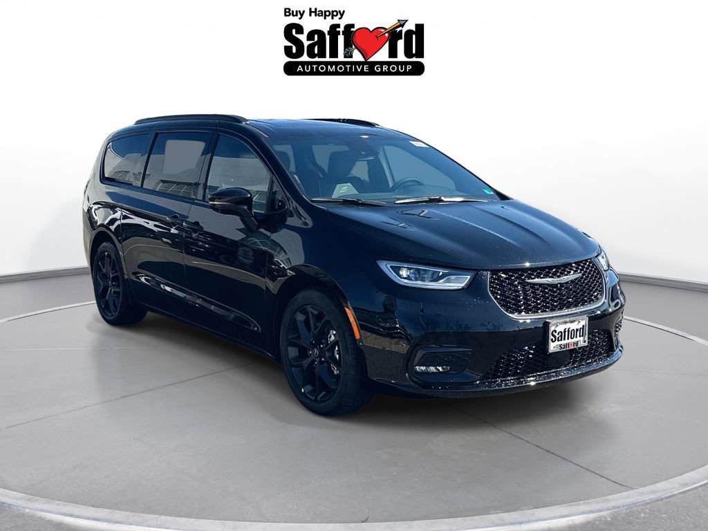 New 2026 Chrysler Pacifica Limited w/ S Appearance Package FWD image 10