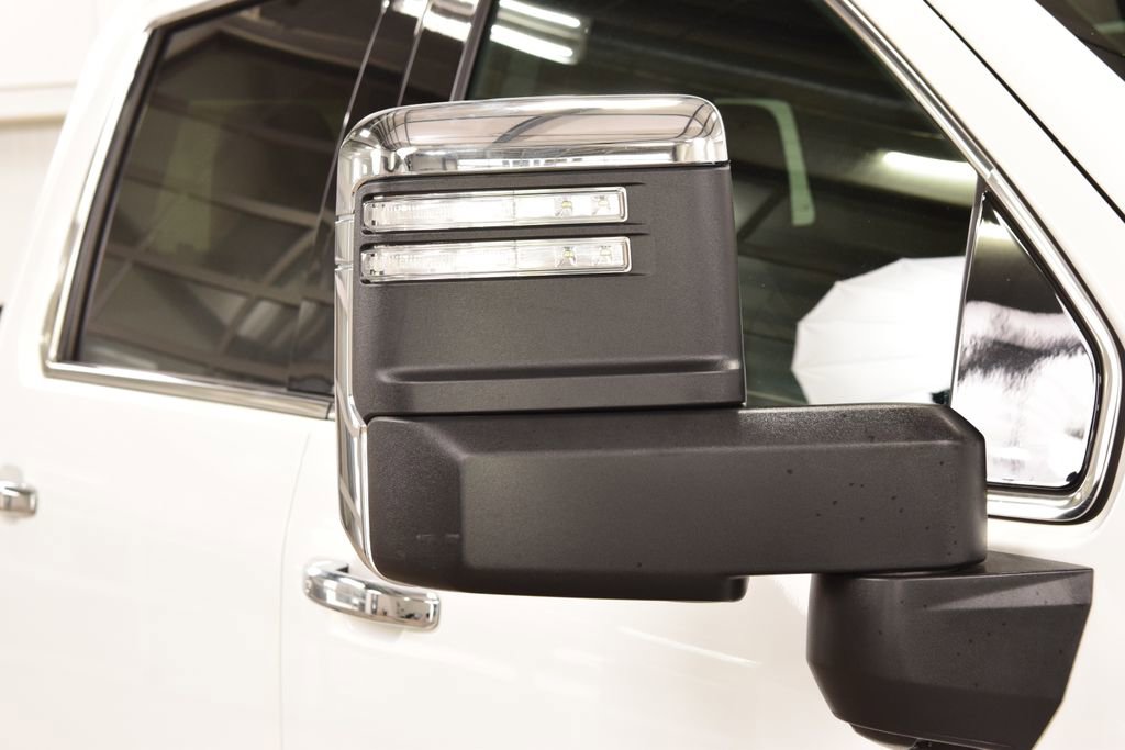 Used 2023 GMC Sierra 3500 Denali image 18