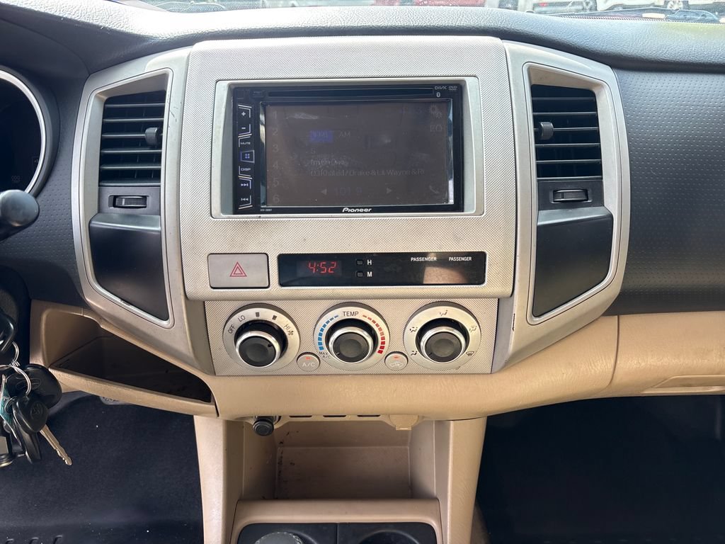 Used 2011 Toyota Tacoma PreRunner w/ SR5 Pkg #2 RWD image 24