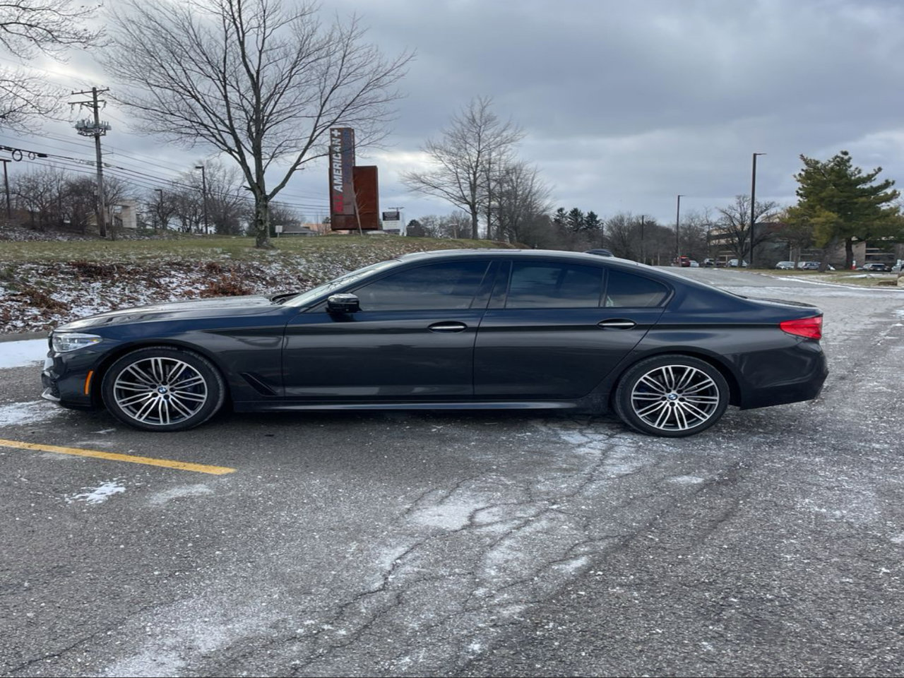 Used 2017 BMW 540i xDrive image 2
