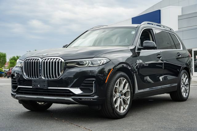 Used 2020 BMW X7 xDrive40i w/ Cold Weather Package image 3