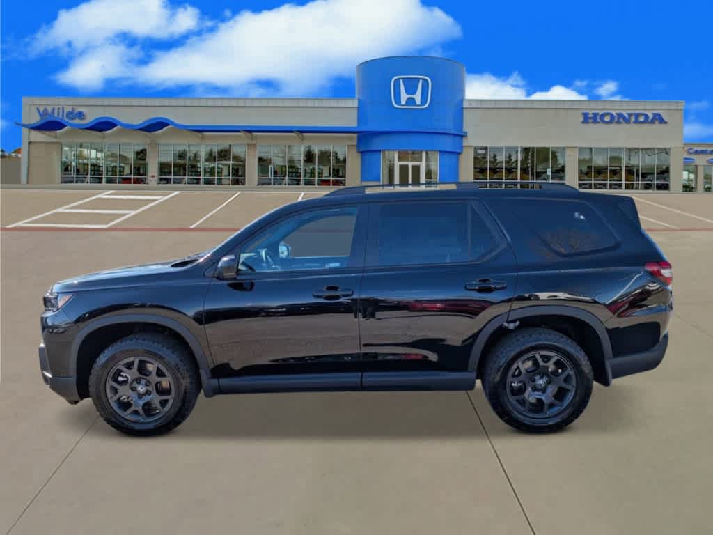 New 2026 Honda Pilot TrailSport image 2