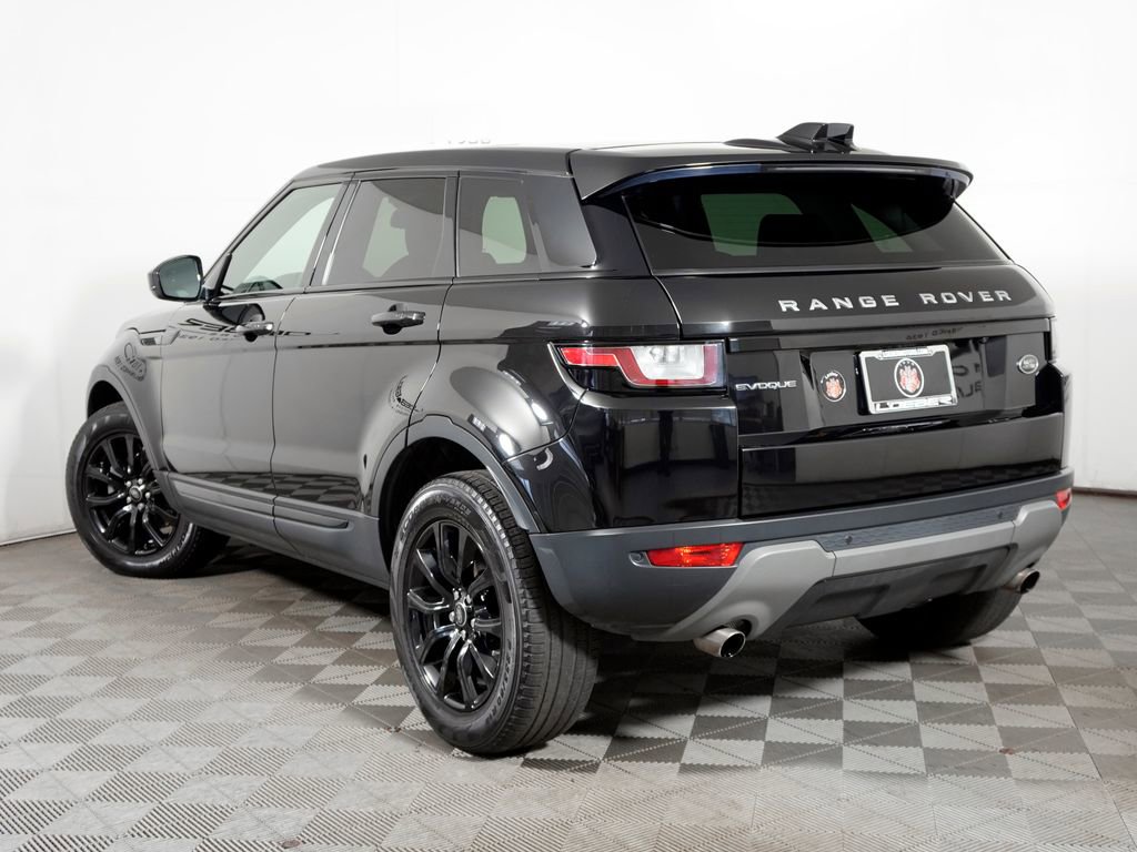 Used 2019 Land Rover Range Rover Evoque image 3