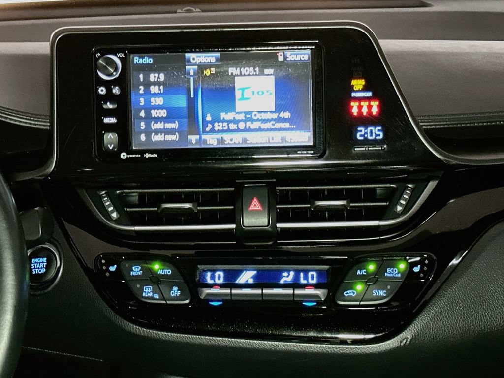 Used 2018 Toyota C-HR XLE FWD image 12