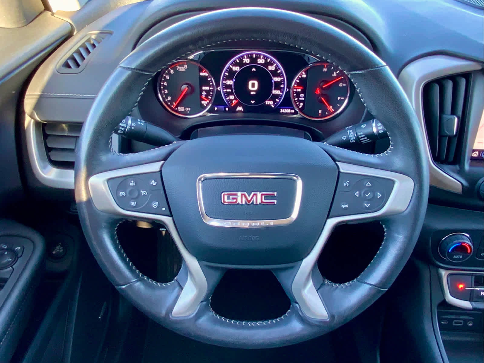 Used 2022 GMC Terrain Denali image 39